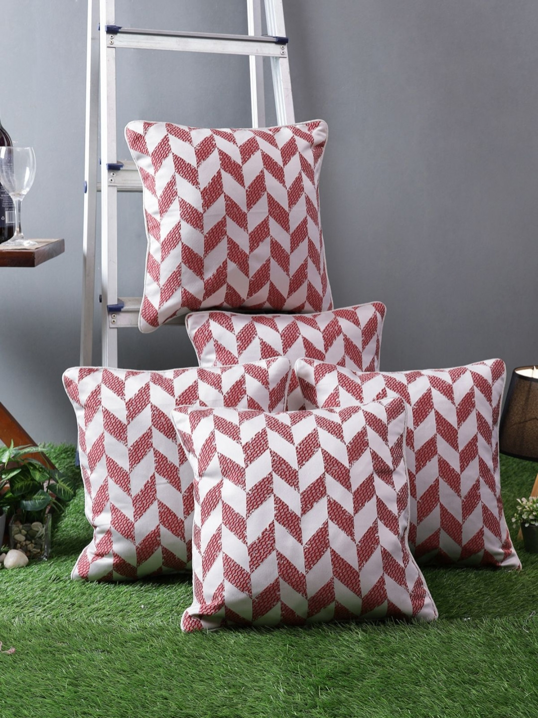 Myntra Elegant Homes Pink & White 5 Pieces Geometric Woven Design Square Cushion Covers