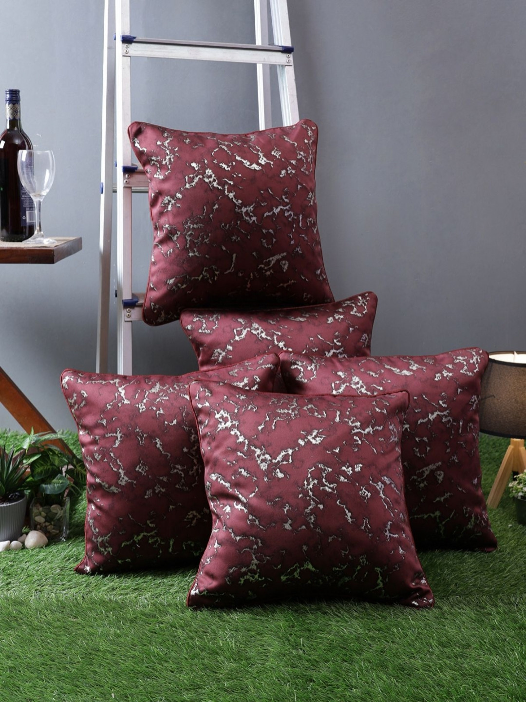 Myntra Elegant Homes Burgundy & White 5 Pieces Abstract Square Cushion Covers
