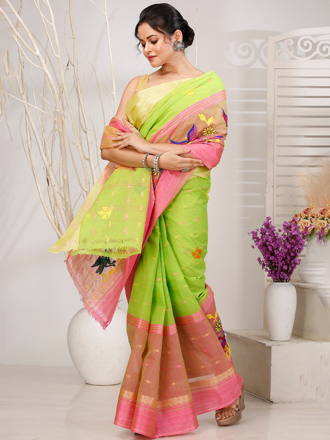 PuJoy Women Embellished Ganga Bok Bengali Zari Pure Cotton Taant Saree