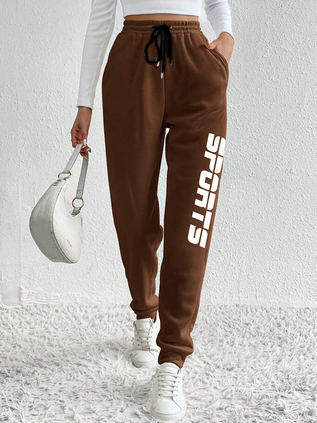 TABADTOD Women Mid-Rise Relaxed Joggers Trousers