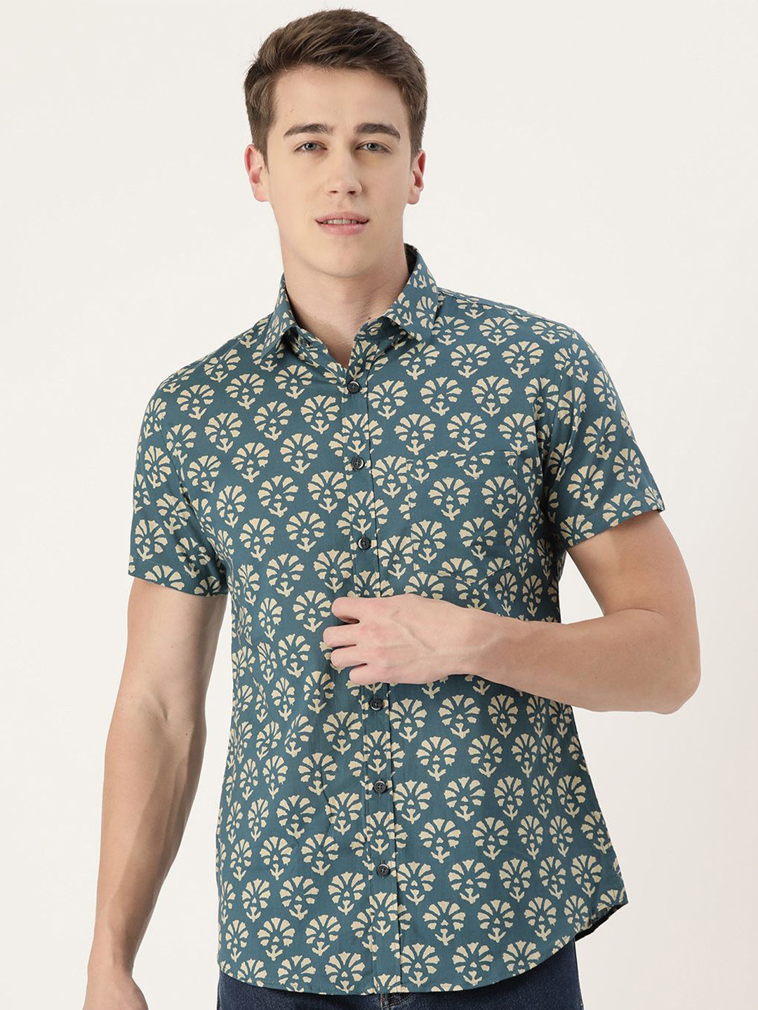 SAY Men Classic Spread Collar Floral Printed Floral Print Cotton Casual Shirt