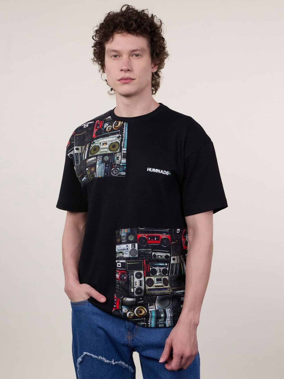 URA STREET Men Black Regular Fit Retro Glitch Tee