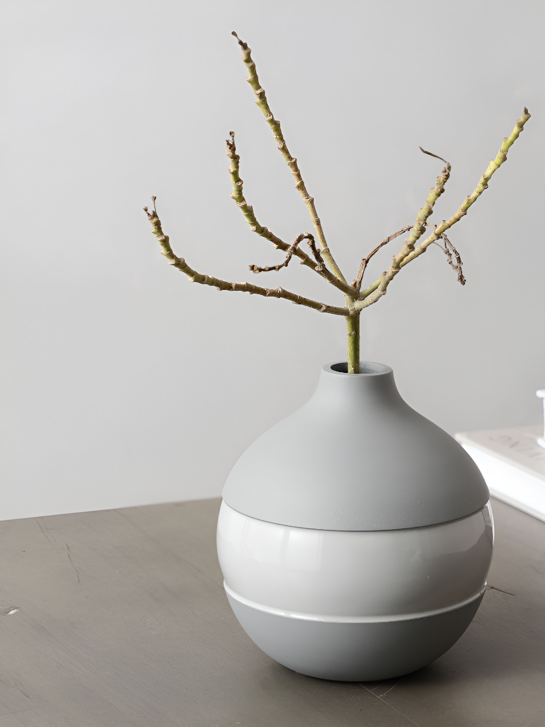 Decor de Maison Klova Grey Ceramic Vase