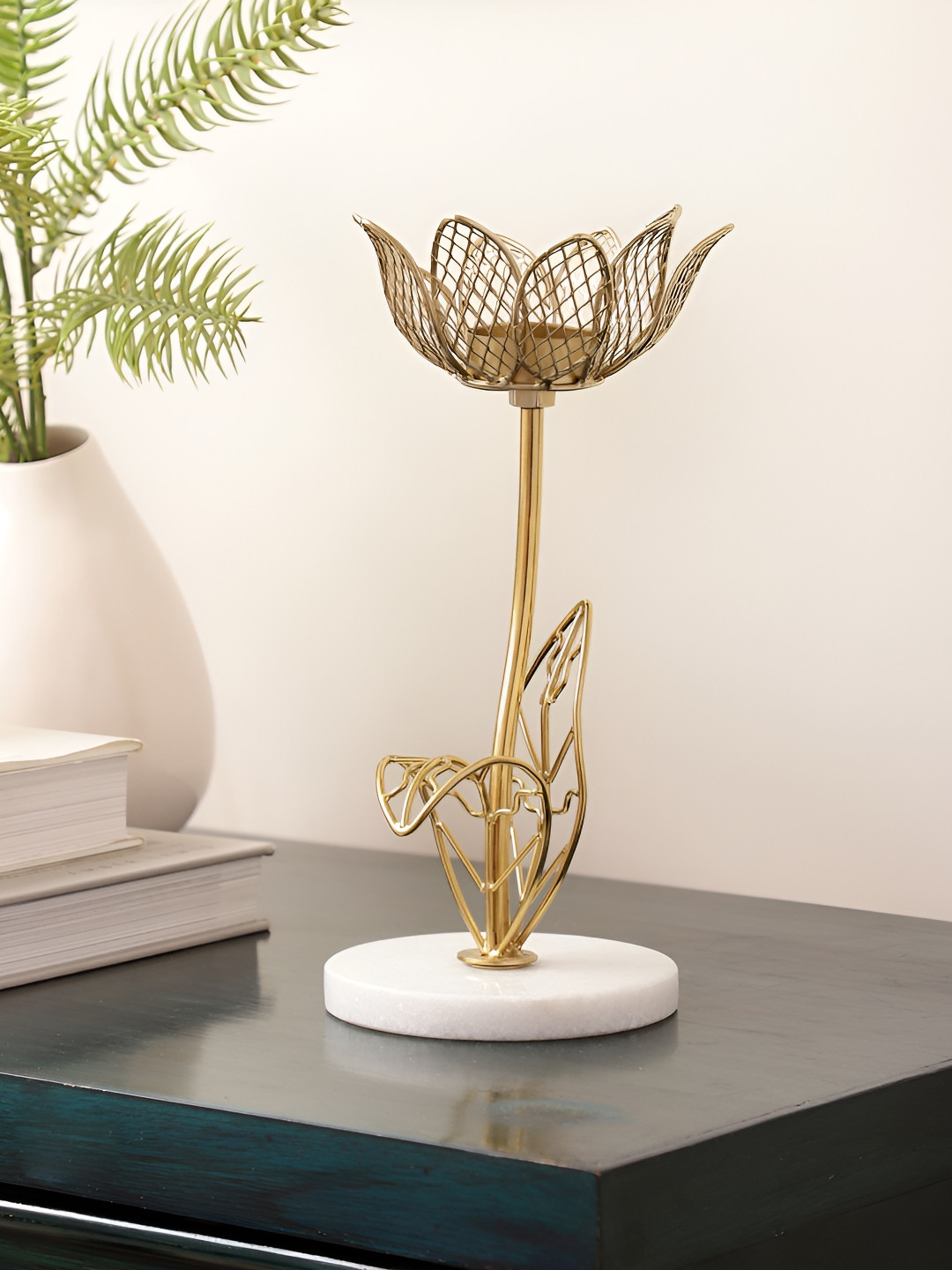 Decor de Maison Gold Toned & White Lotus Aluminium Candle Holder