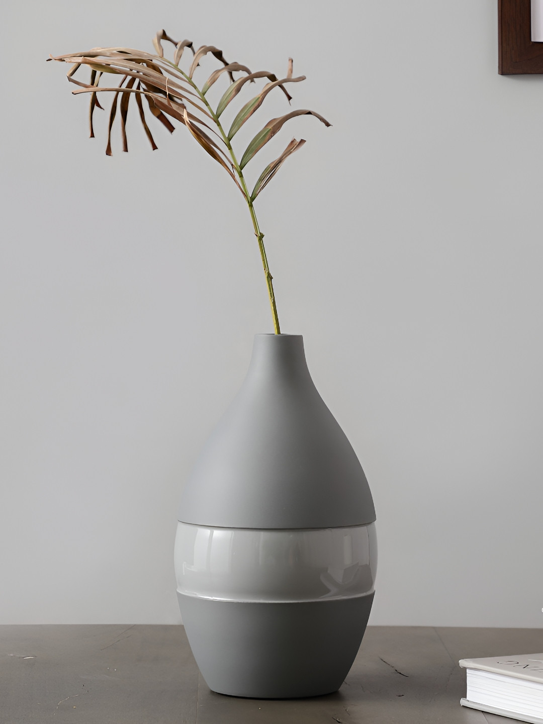 Decor de Maison Vesera Grey Ceramic Enamel Vase Large