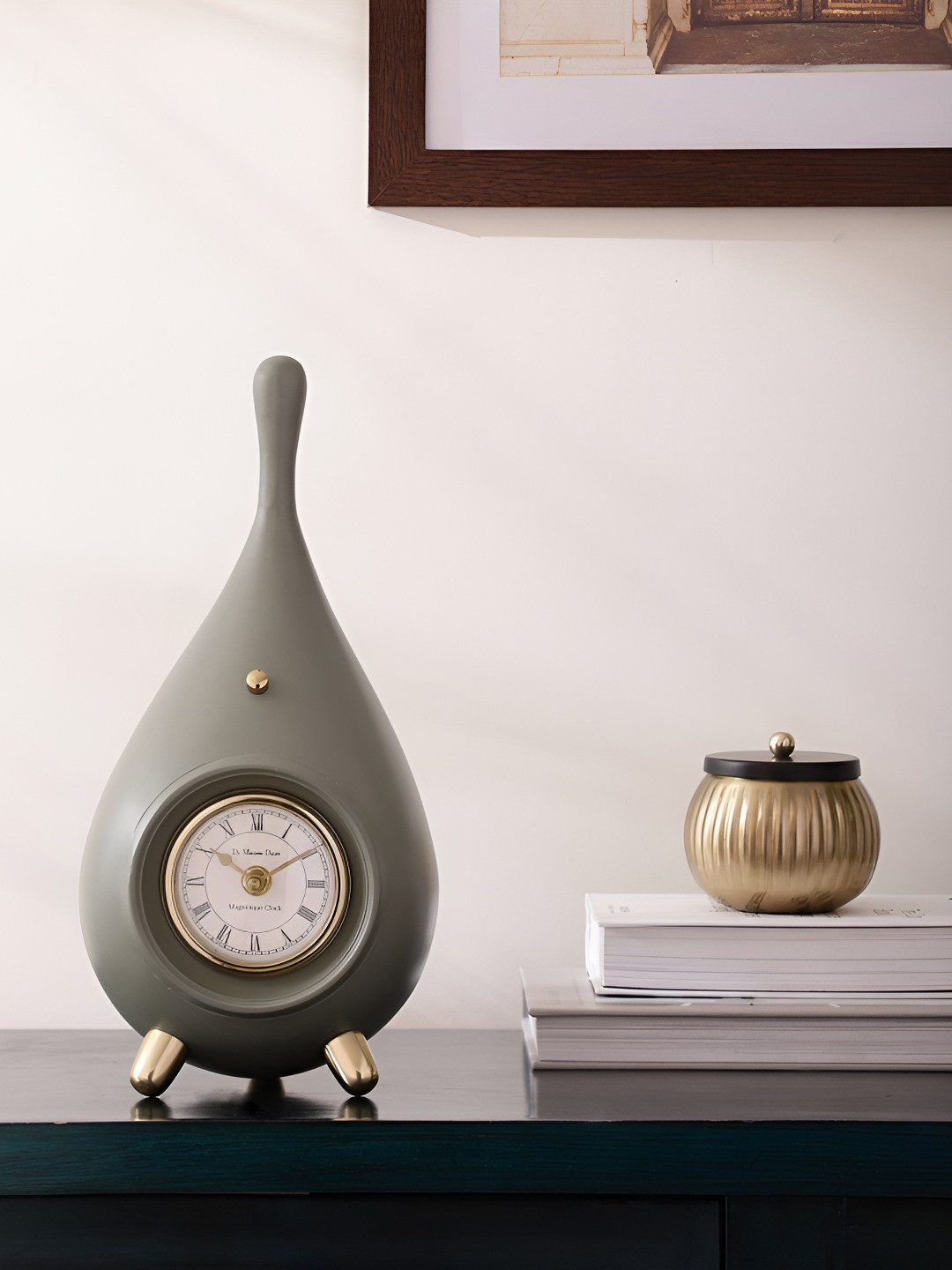 Decor de Maison Grey Analogue Traditional Table Clock