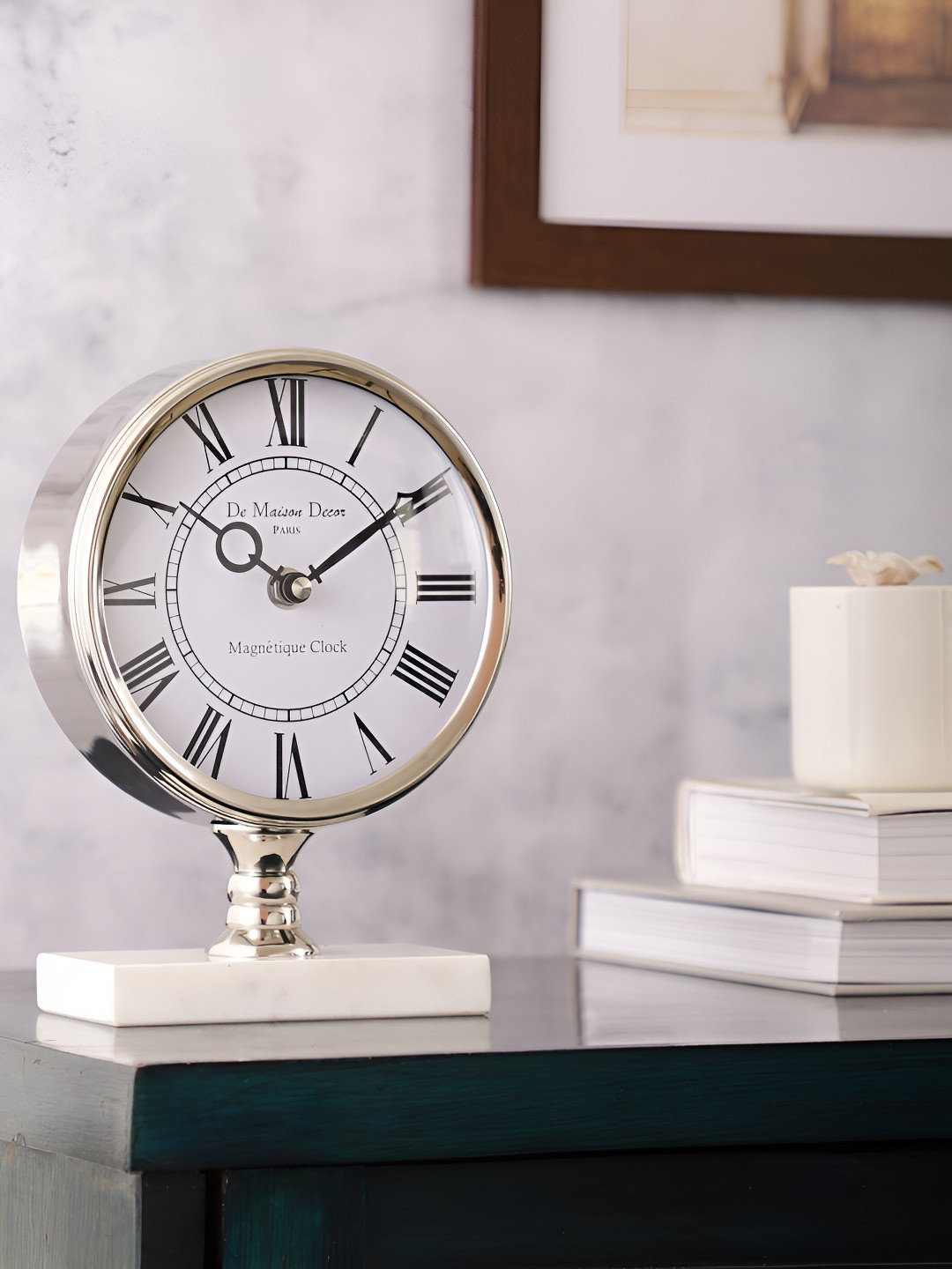 Decor de Maison Seraphic Metal Large Display Round Battery Analogue Table Clock-15cm