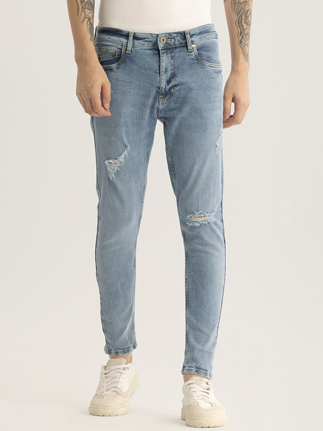 Snitch Men Narrow Skinny Fit Low Distress Light Fade Stretchable Jeans