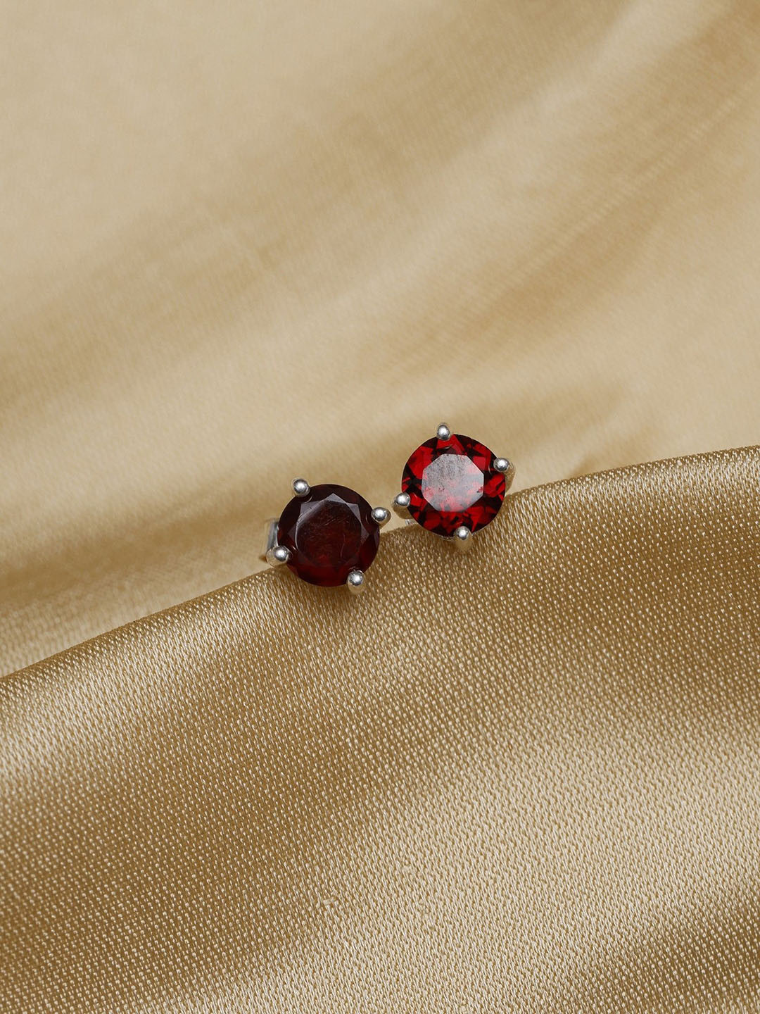 Exotic India Faceted Garnet Gemstone Round Shape Sterling Silver Stud Earrings