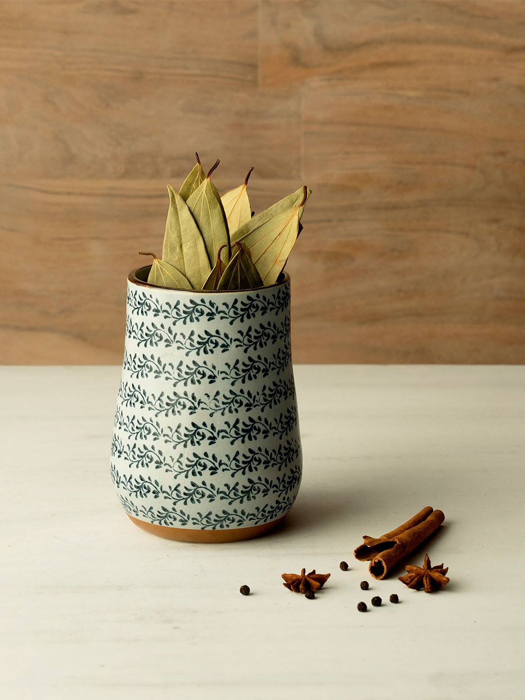 Ellementry Ocean Hearts Blue Leaf Ceramic Dishwasher Safe Clip-On Jar