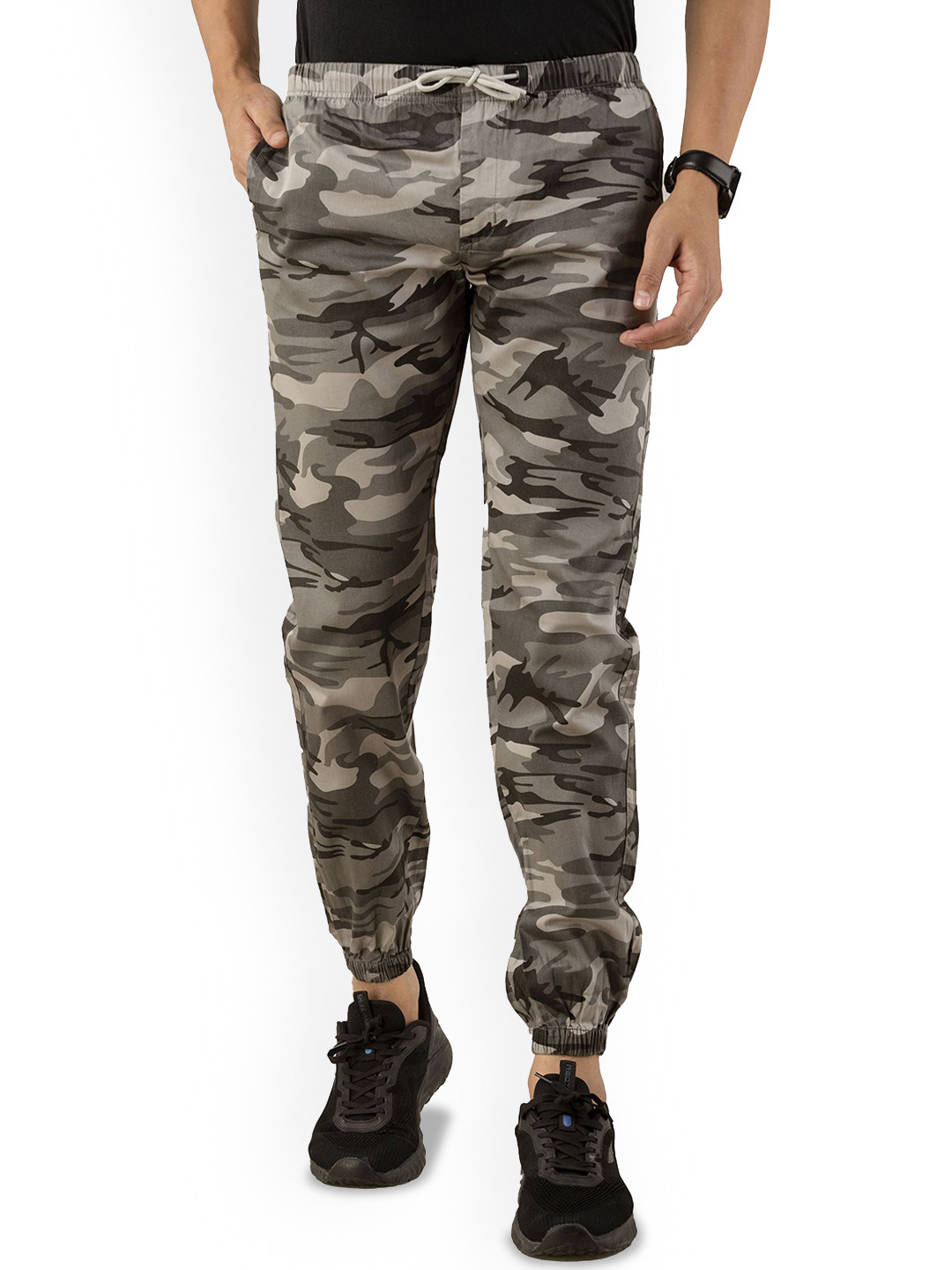 Sterio Pace Men Camouflage Printed Relaxed Straight Leg Joggers Trousers