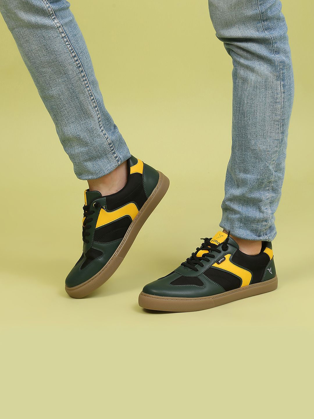 yoho Men Stride Trendy Colour-Blocked Slip-On Sneaker