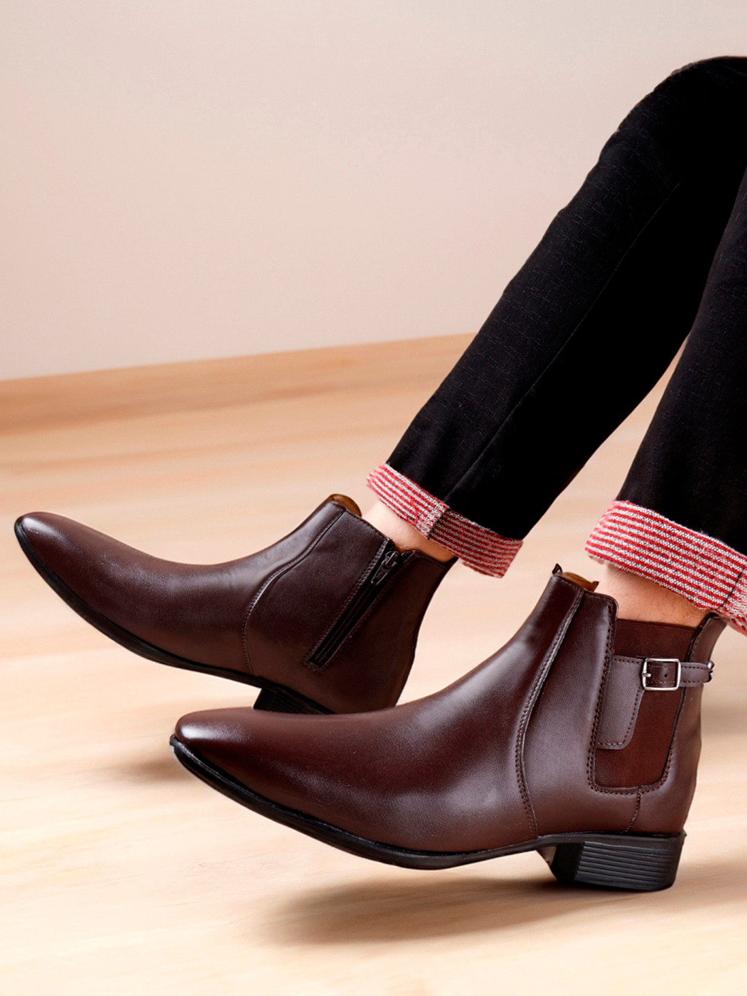 HERE&NOW Men Belt Detail Chelsea Boots
