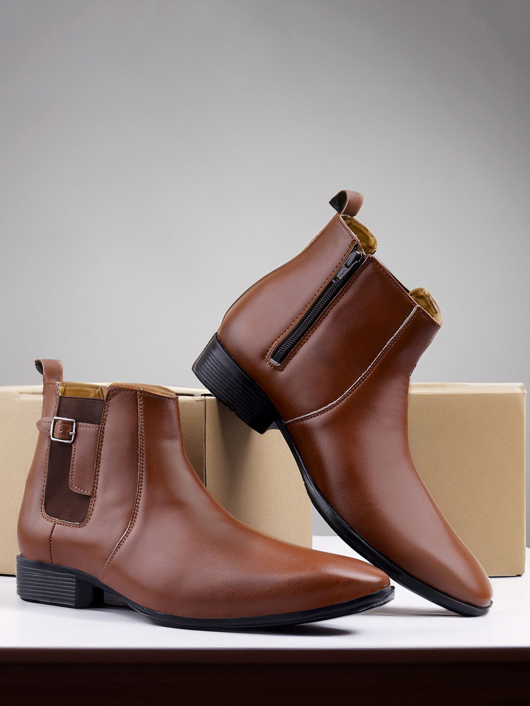 HERE&NOW Men Belt Detail Chelsea Boots