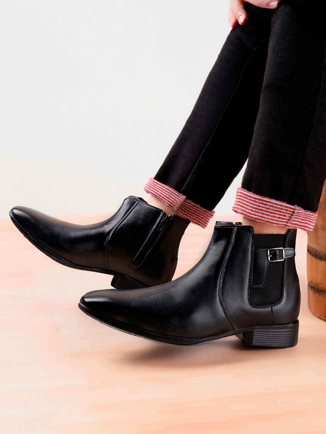 HERE&NOW Men Belt Detail Chelsea Boots