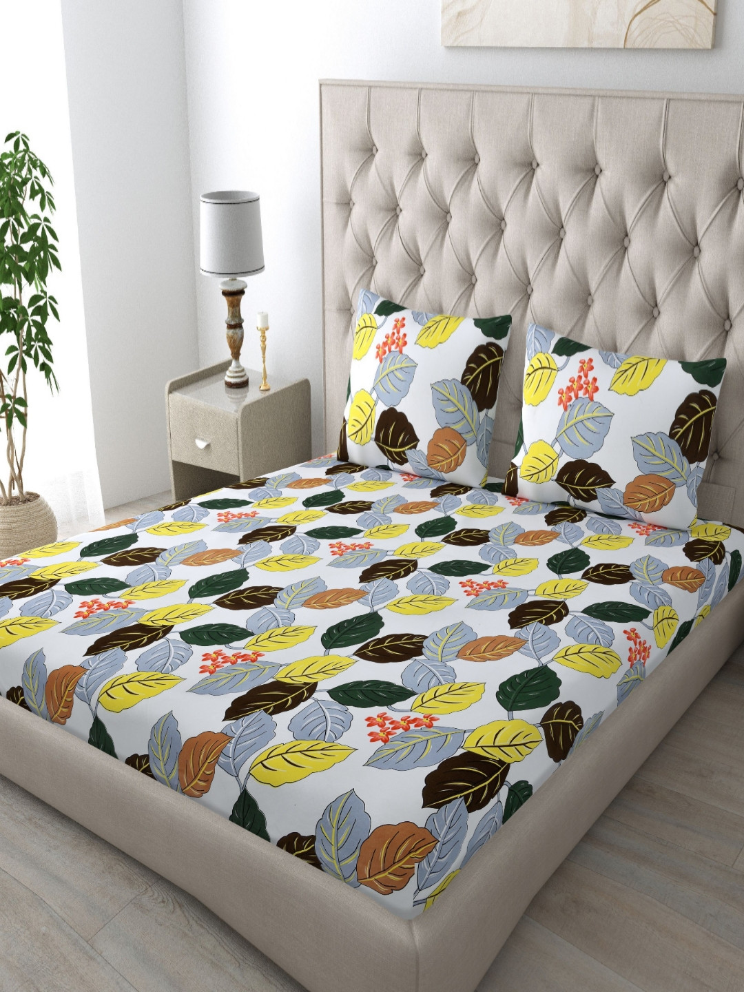 Aura All Seasons White Floral Microfiber 250 TC King Fine Bedsheet with 2 Pillow Covers-108 x 108 inches