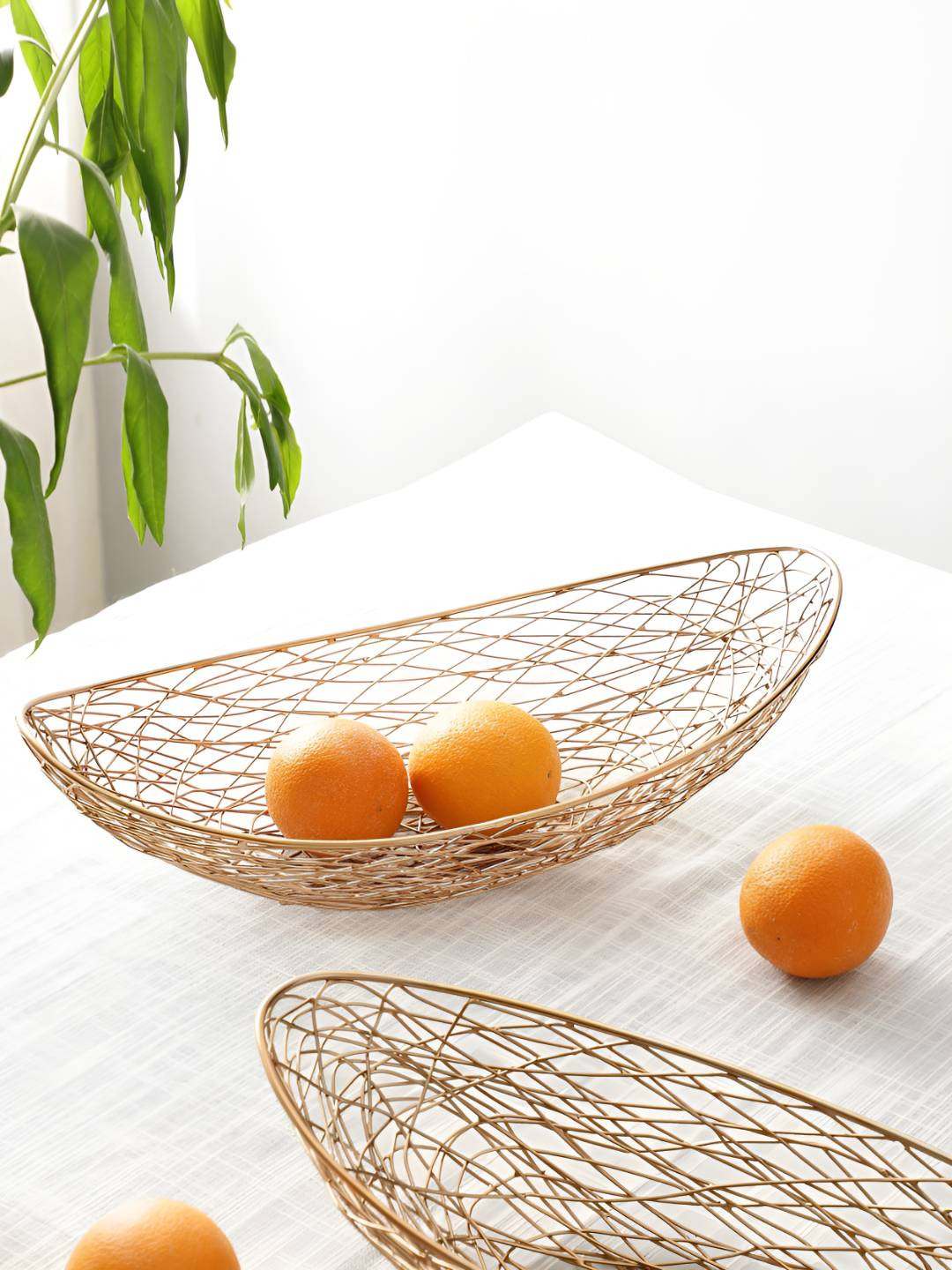 Decor de Maison Vivian Copper Toned Textured Fruit Basket