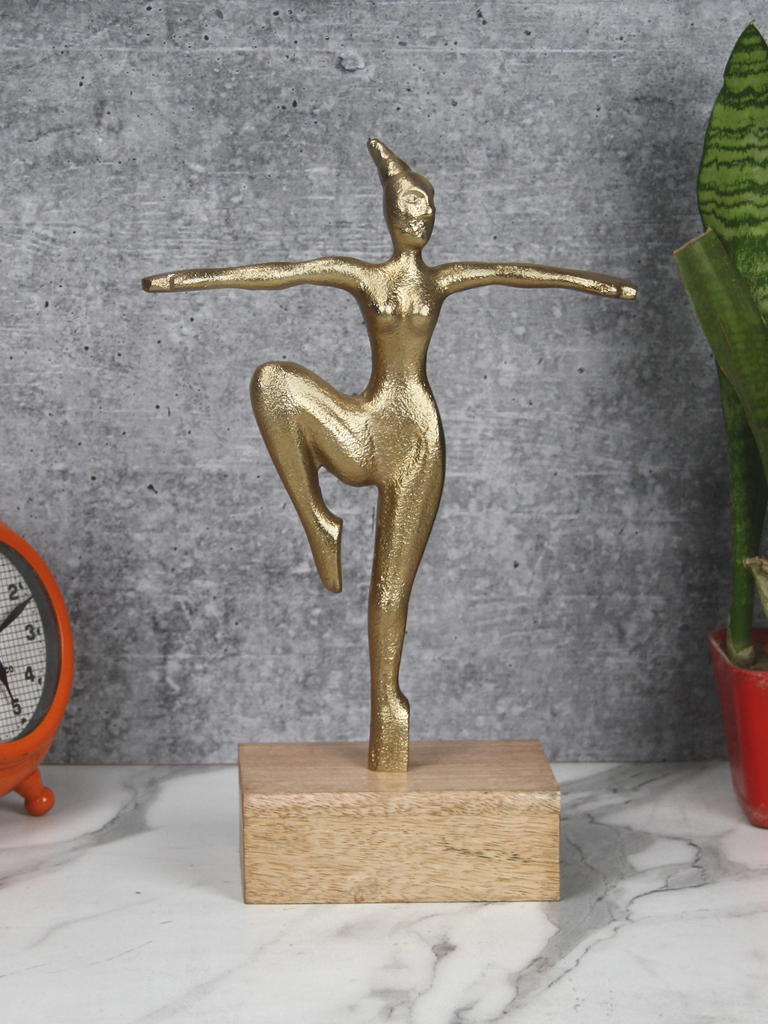 Maison Modern Balance Dcor Gold Metal Metallic Living Room Medium Showpiece - 11.8 Inches