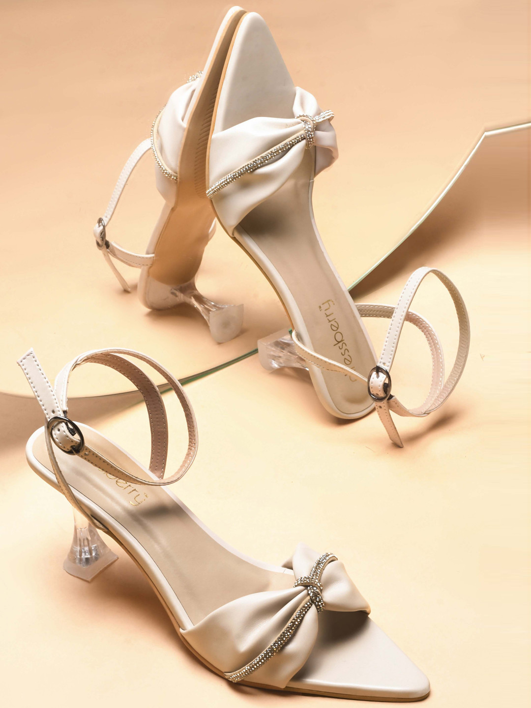 DressBerry Women PU Party Ankle Loop Kitten Heeled Sandals with Bows