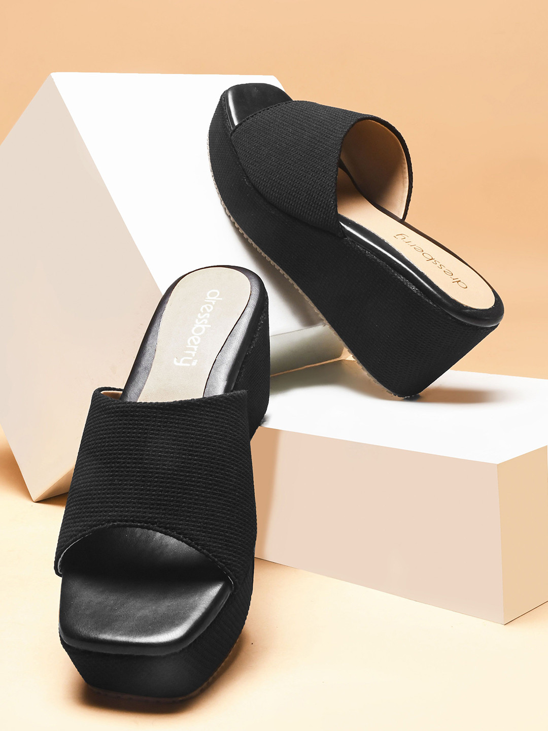 DressBerry Wedge Heeled Sandals