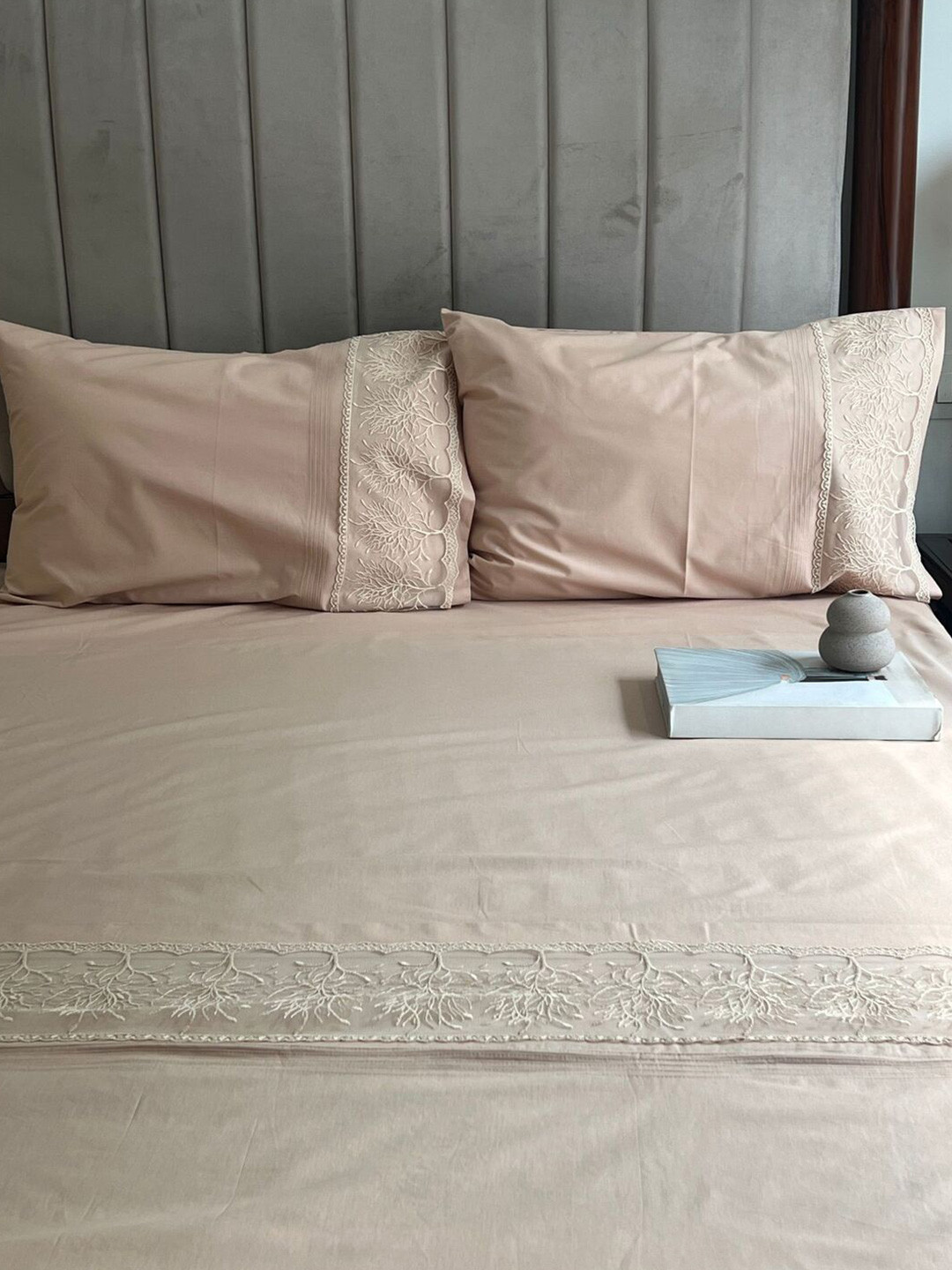 Sadyaska Chantilly Champagne Floral Cotton 250 TC King Fine Bedsheet with 2 Pillow Covers-108 x 108 inches