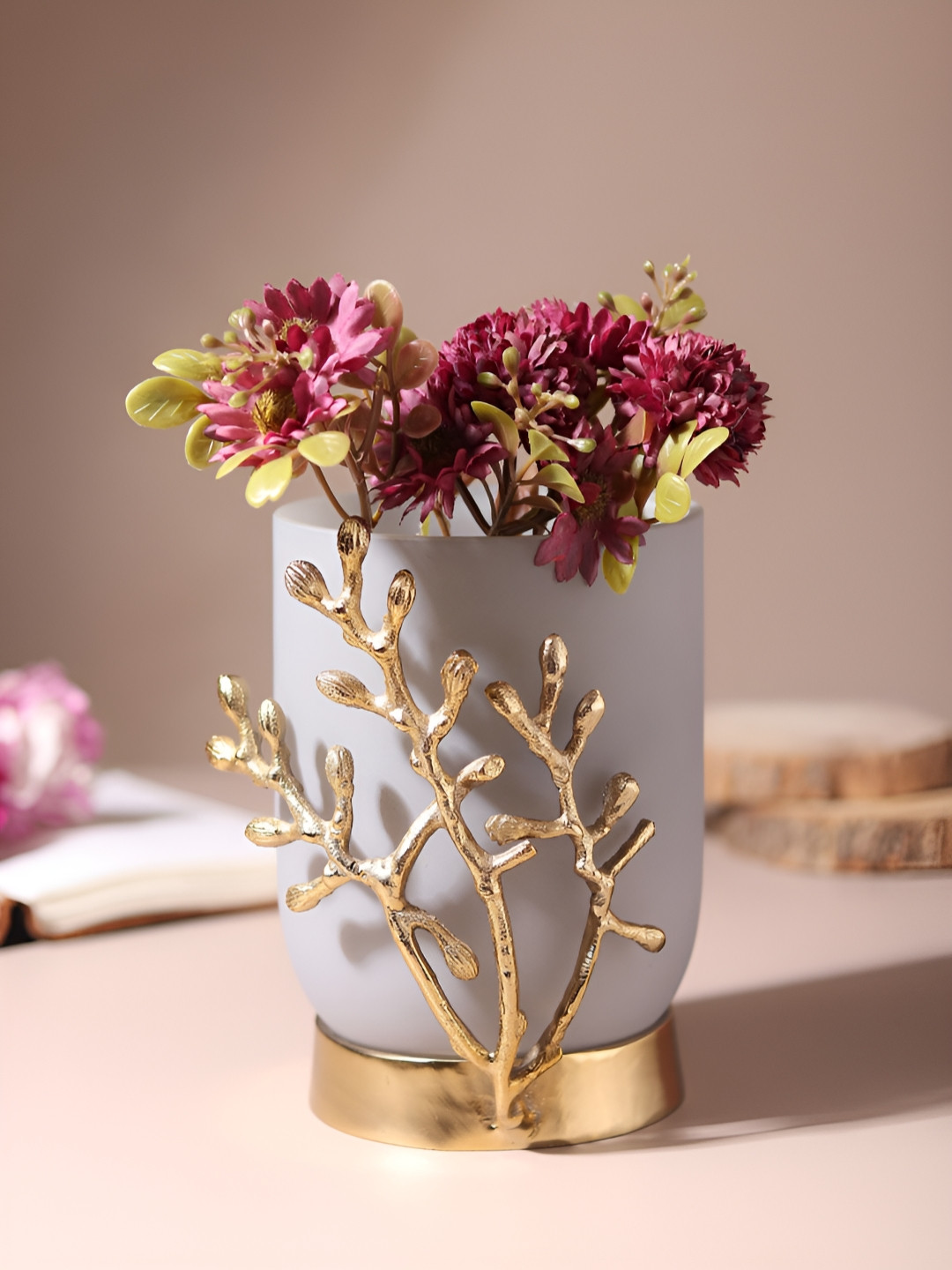 Decor de Maison Grey & Gold Toned Leaf Glass Vase With Metal Base