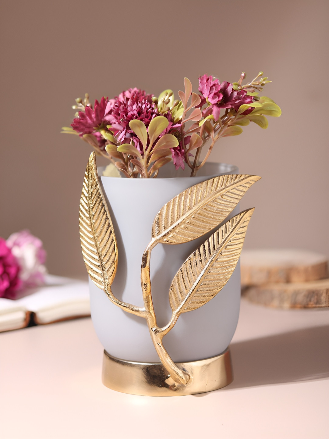 Decor de Maison Grey & Gold toned Leaf Glass Vase With Metal Base