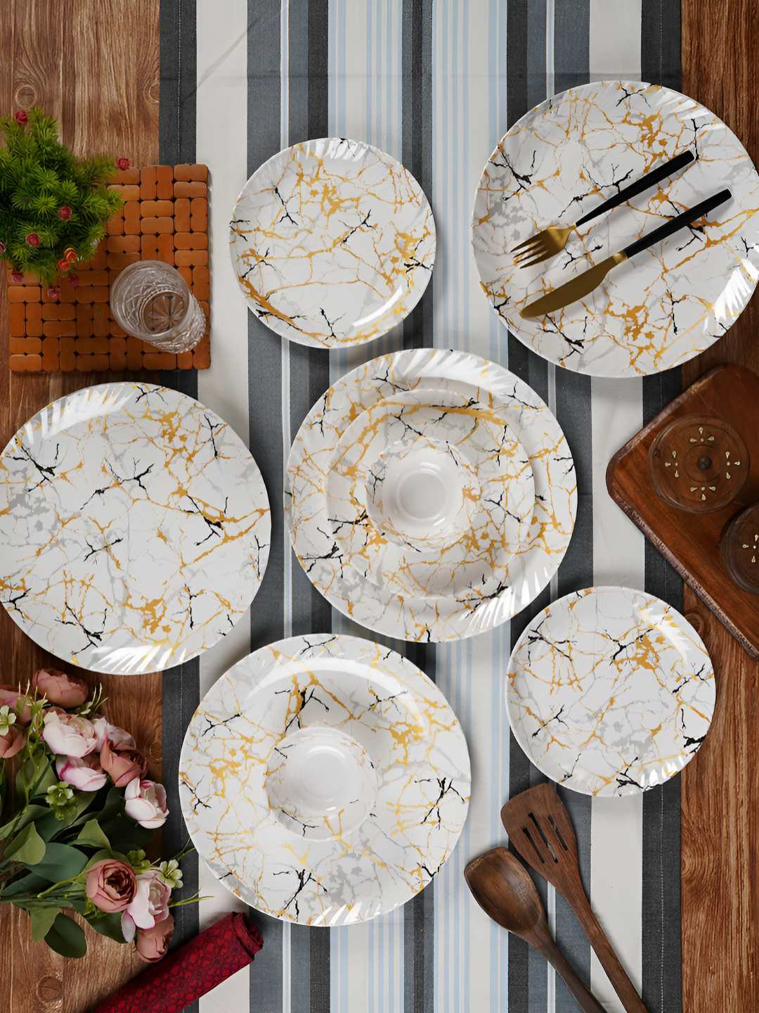 CDI Double Coating White Geometric Melamine Microwave Safe 18 Piece Dinner Set