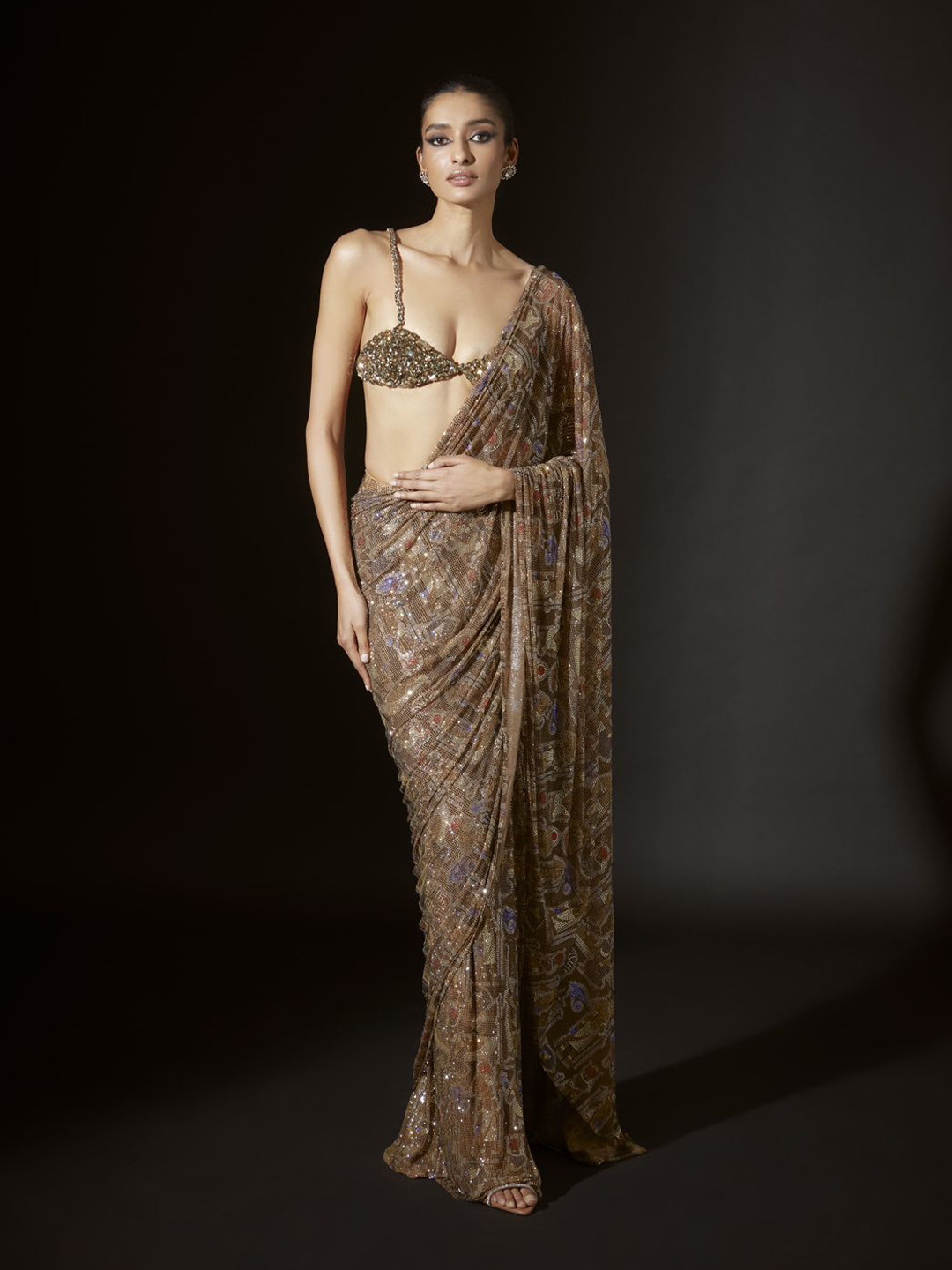 ITRH Embellished Abstract Net Saree