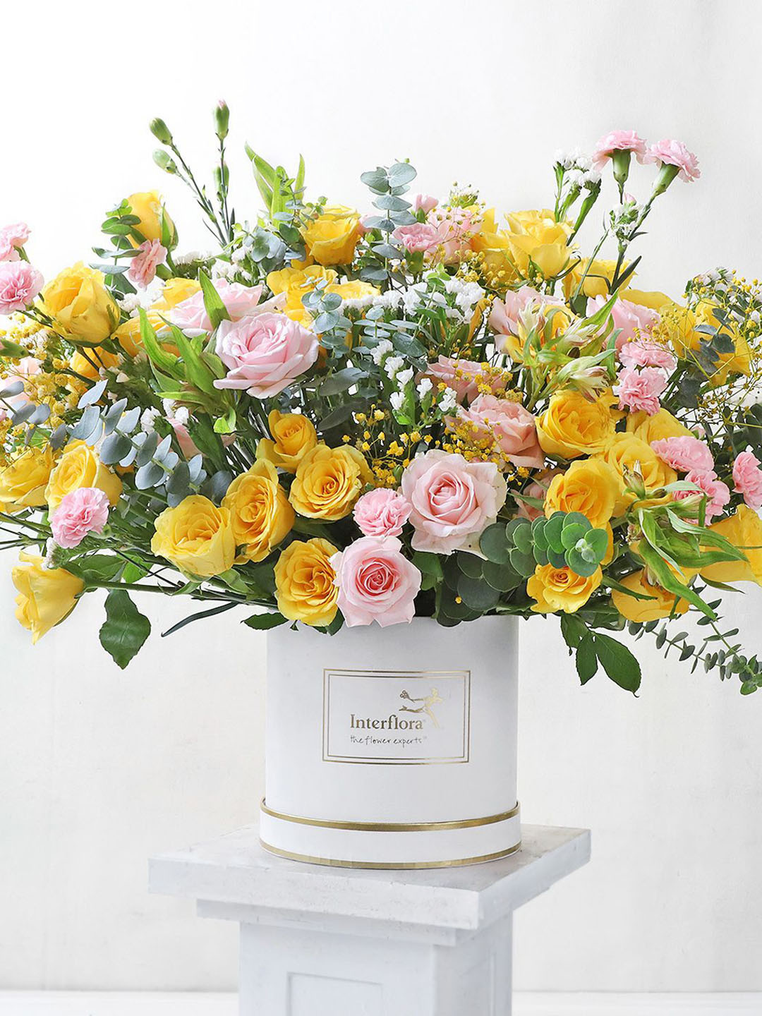 Interflora A Vibrant Purity Fresh Flowers Bouquet