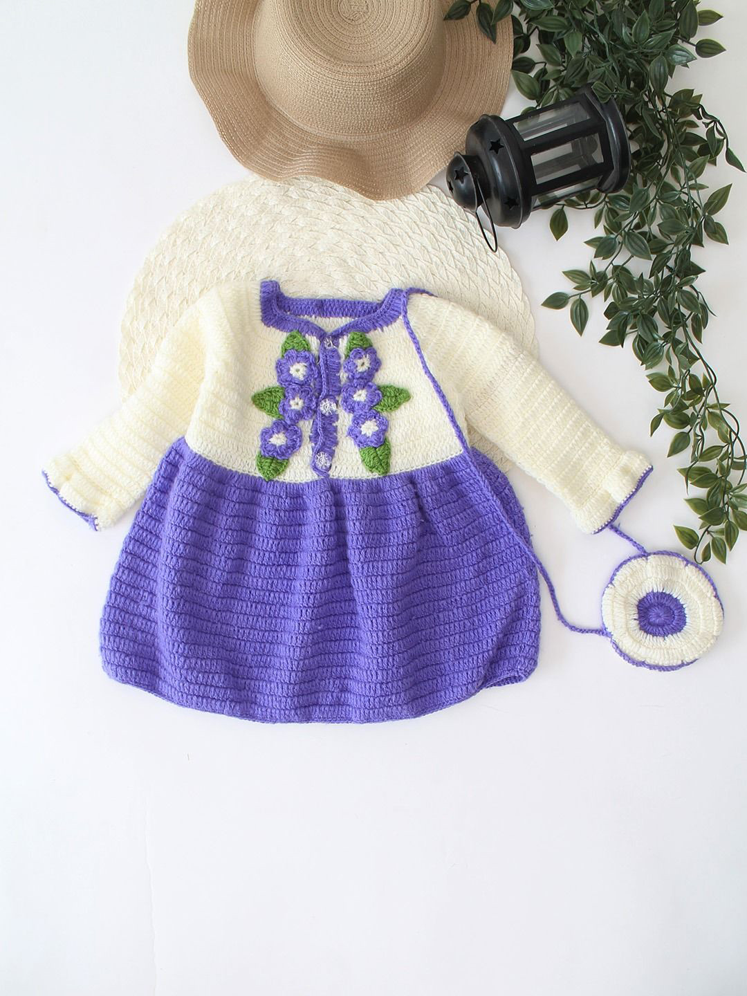 Woonie Girls Long Sleeves Applique Cotton Fit and Flare Dress With Sling Bag