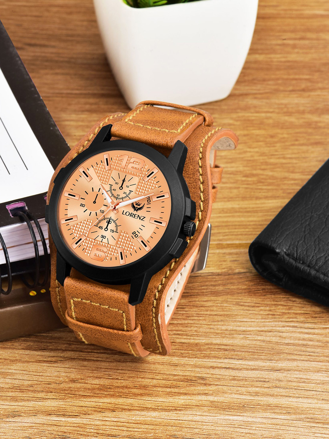 LORENZ Men Brass Embellished Dial & Leather Straps Analogue Watch MK-4028R