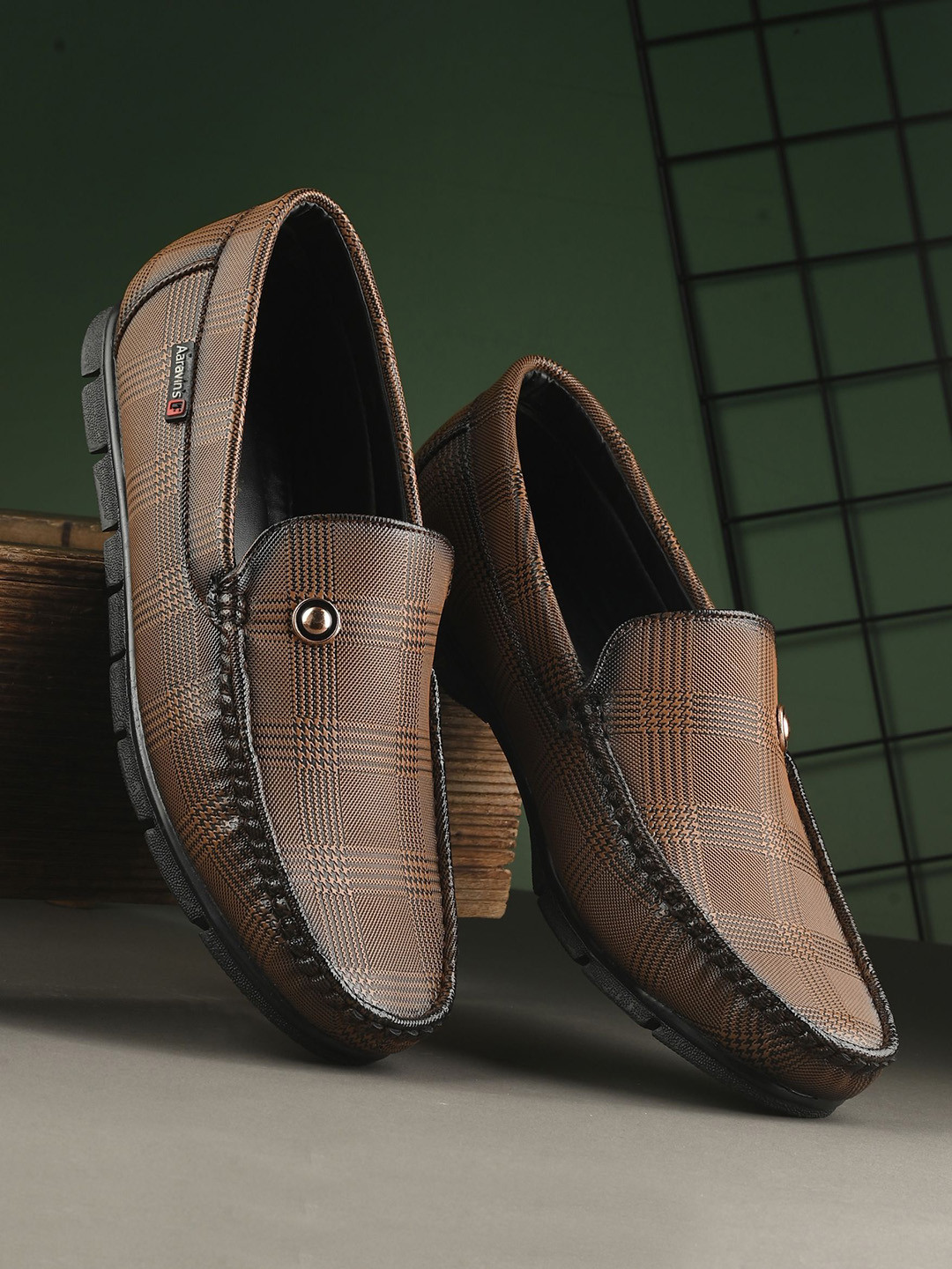 AARAVIN'S Men Textured Slip On Round Toe SLoafers