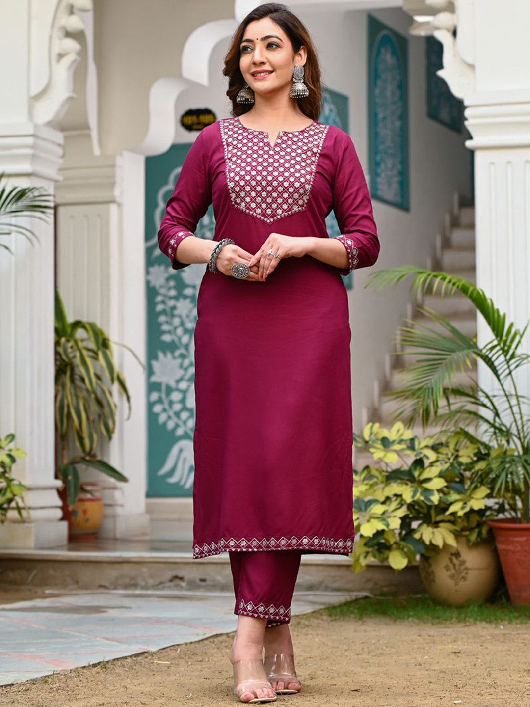 Indi INSIDE Ethnic Motifs Embroidered Thread Work Straight Kurta With Trousers