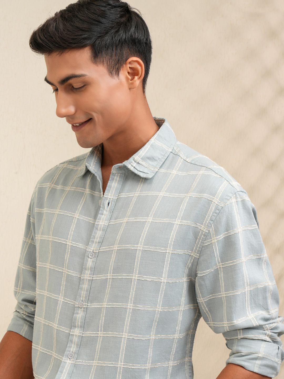 LOCOMOTIVE Men Cutaway Collar Windowpane Checks Checked Cotton Relaxed Fit Casual Shirt