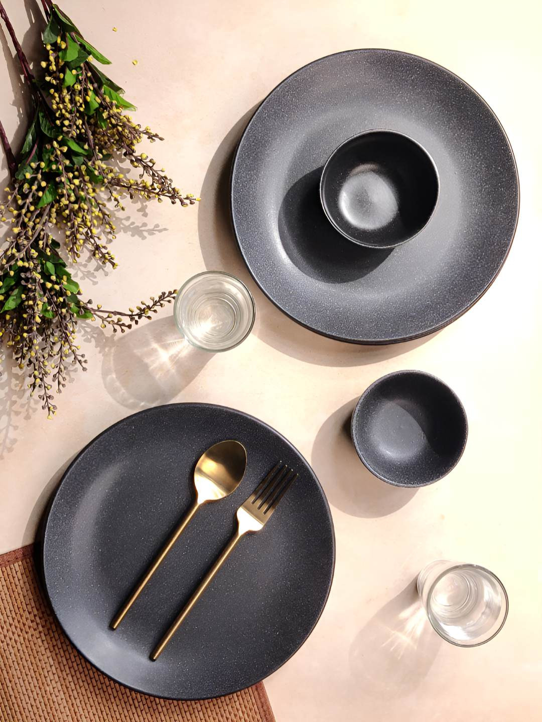 Aura Starry Nights Hand Made Black Solid Ceramic Microwave Safe 4 Piece Dinner Set