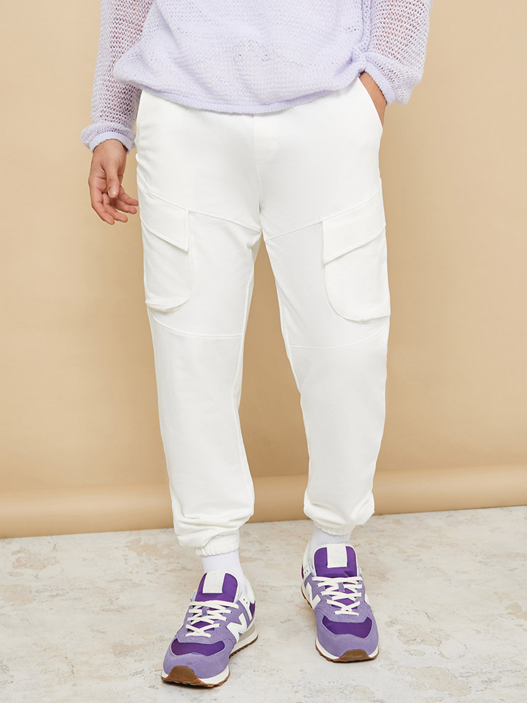 Styli Men White Panelled Slim Fit Pure Cotton Cargo Jogger