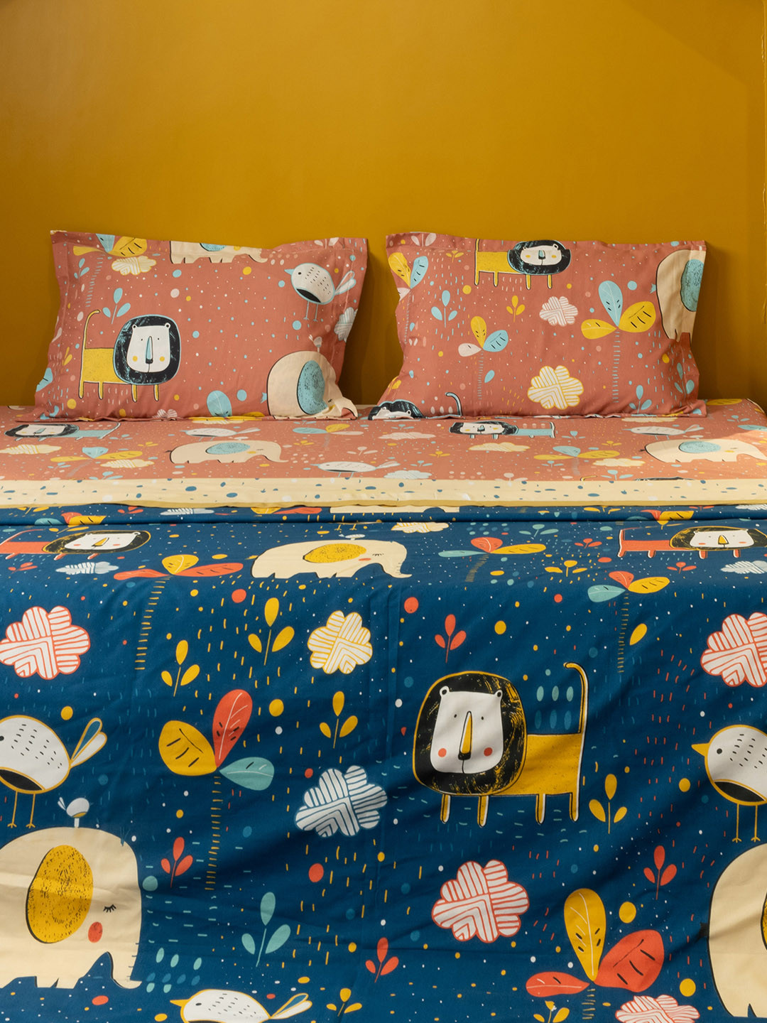URBAN SPACE Orange & Blue Cartoon Characters Cotton 4 Pieces Double Queen Fine Bedding Set