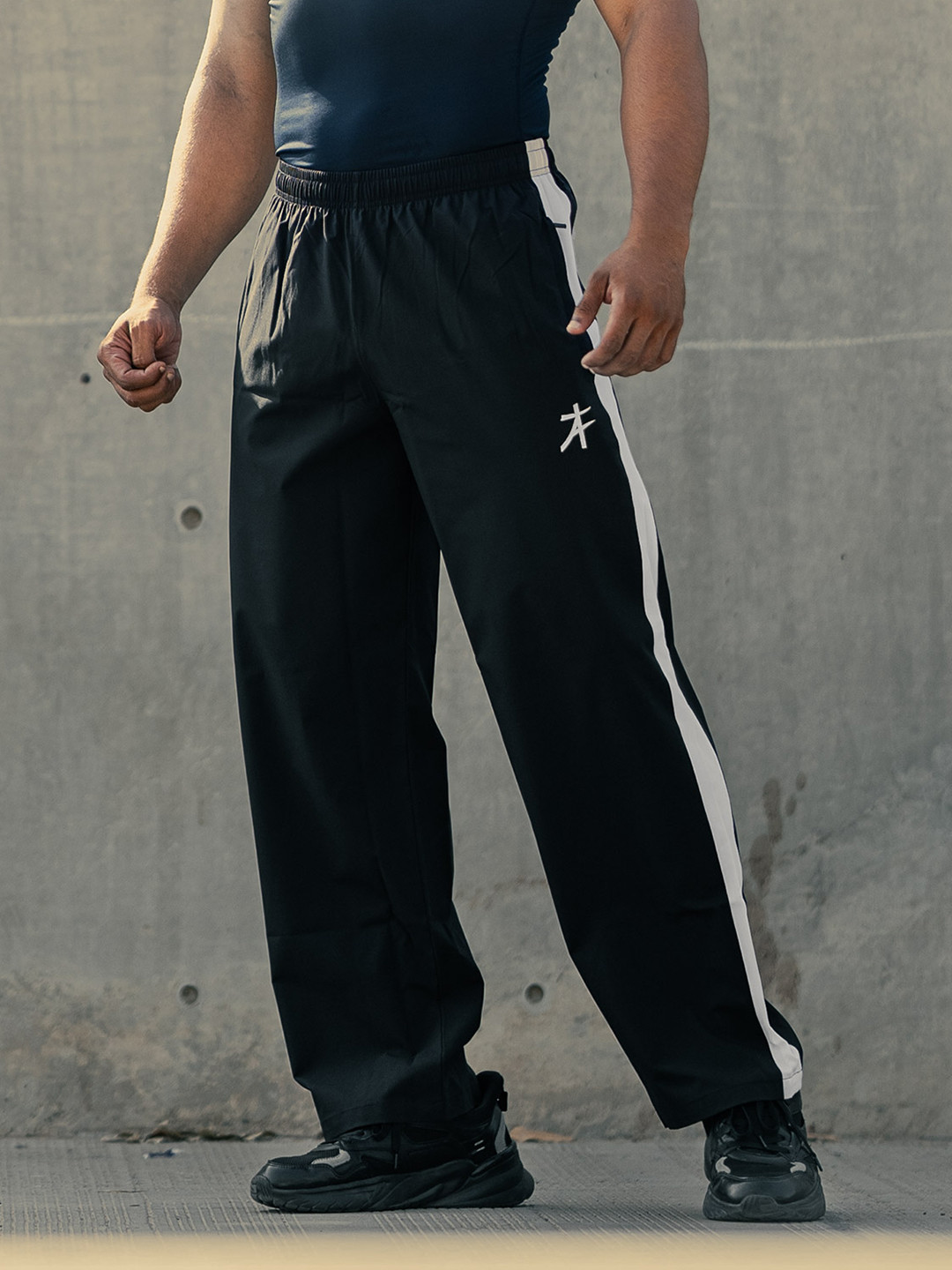 Athflex Men Straight Fit Classic Stripe Durable Parachute Pant