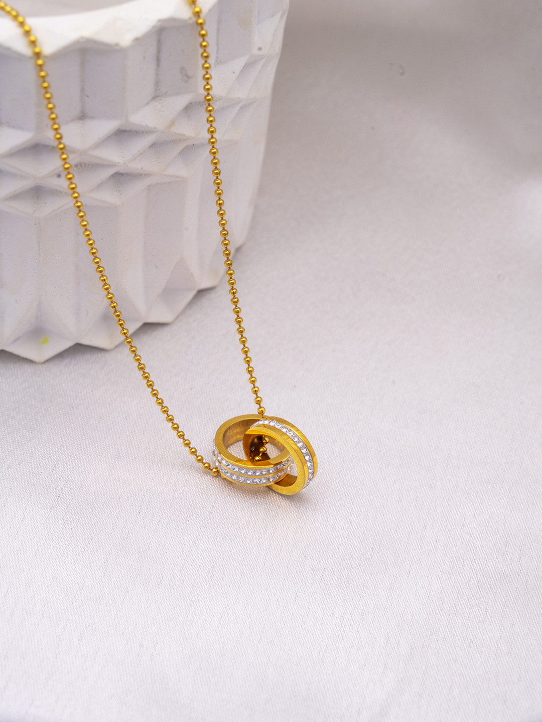 Perfectly Average Women 18k Gold Plated Artificial Stones Infinity Lock Pendant & Chain