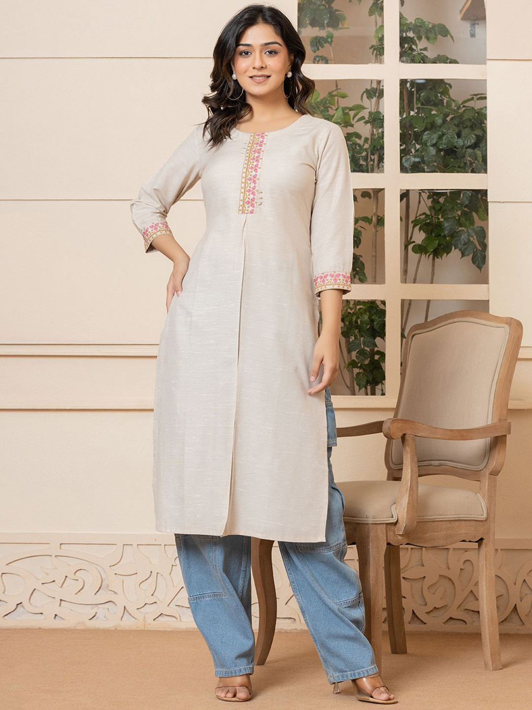 Yufta Blue Floral Yoke Design Embroidery Thread Work Linen Straight Kurta