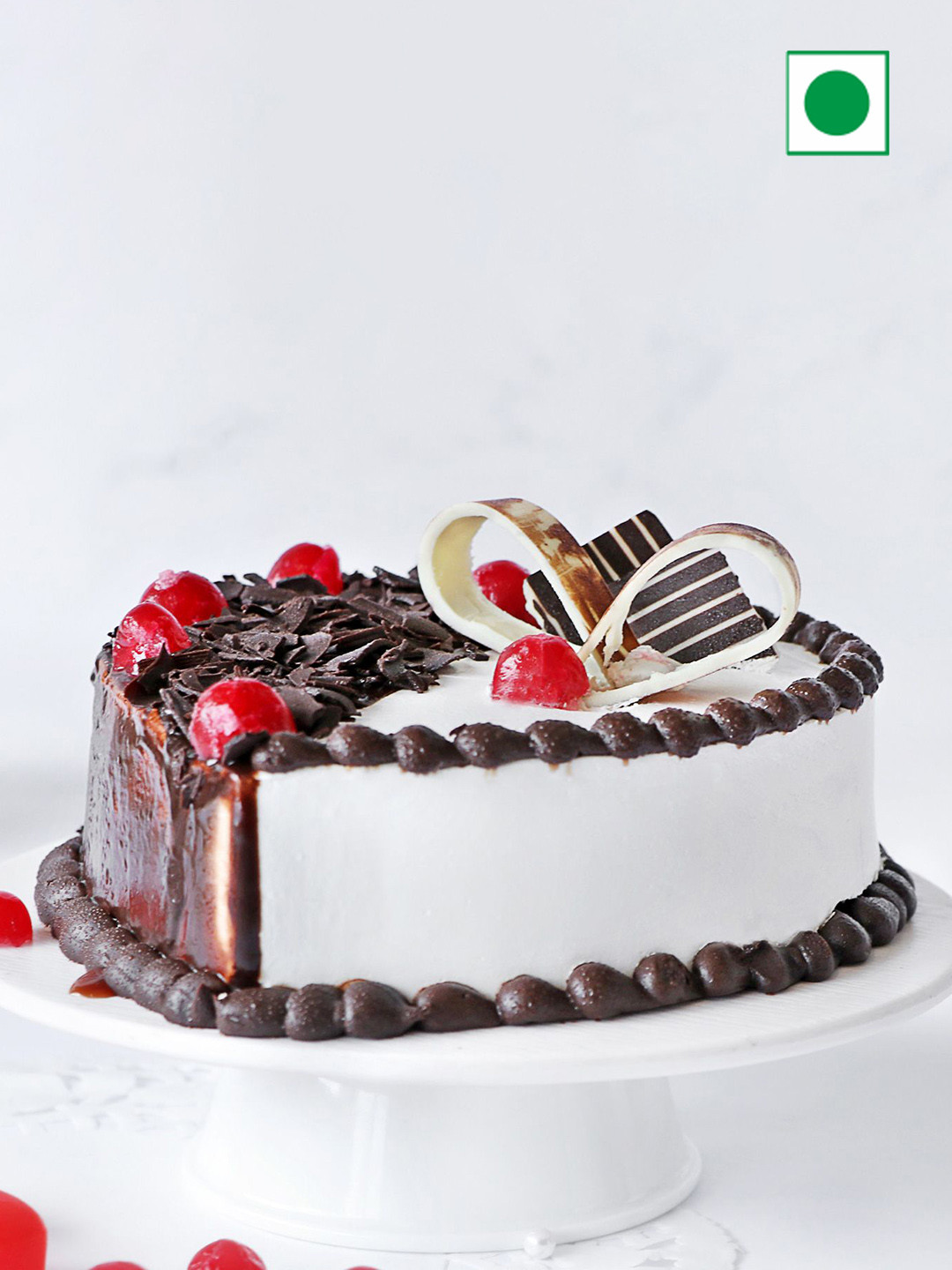 IGP Black Forest & Vanilla Eggless Heart Photo Cake - 500 G