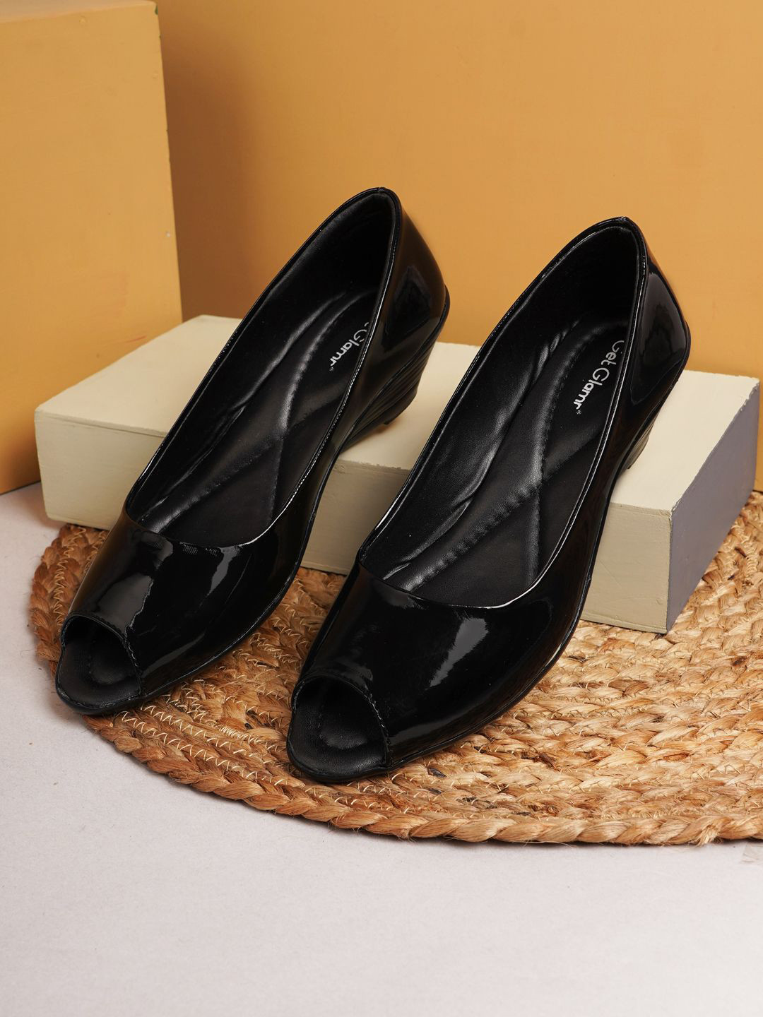 Get Glamr Wedges Peep Toes Pumps