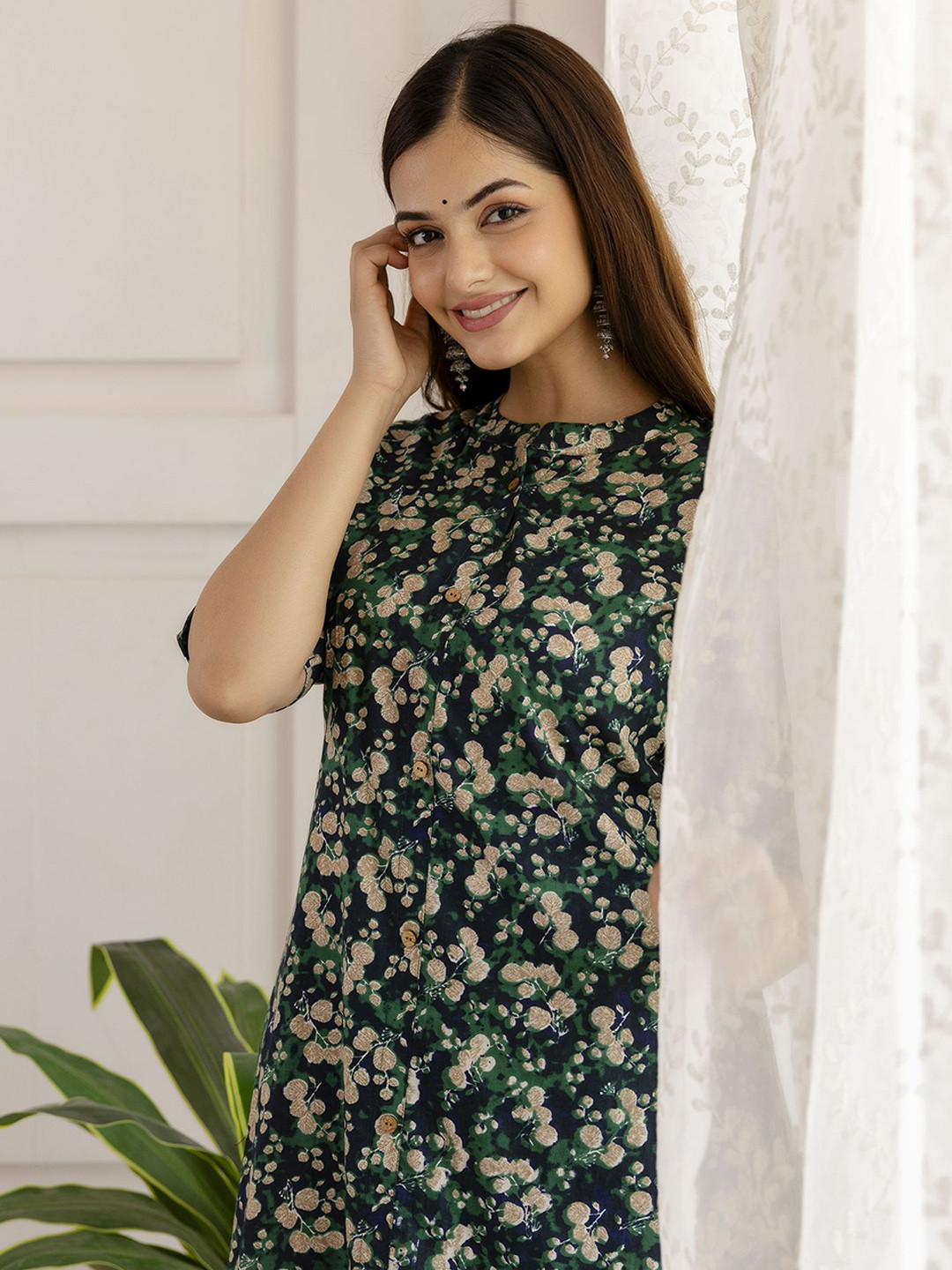 SIJOPA Floral Printed Mandarin Collar Pure Cotton A Line Kurta with Trousers
