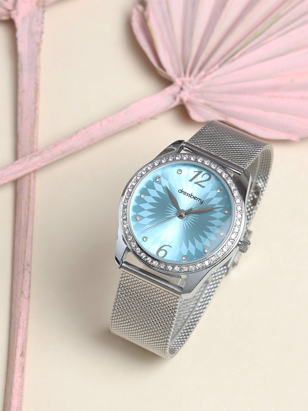 DressBerry Women Brass Embellished Dial & Stainless Steel Bracelet Style Straps Analogue Watch DB1006