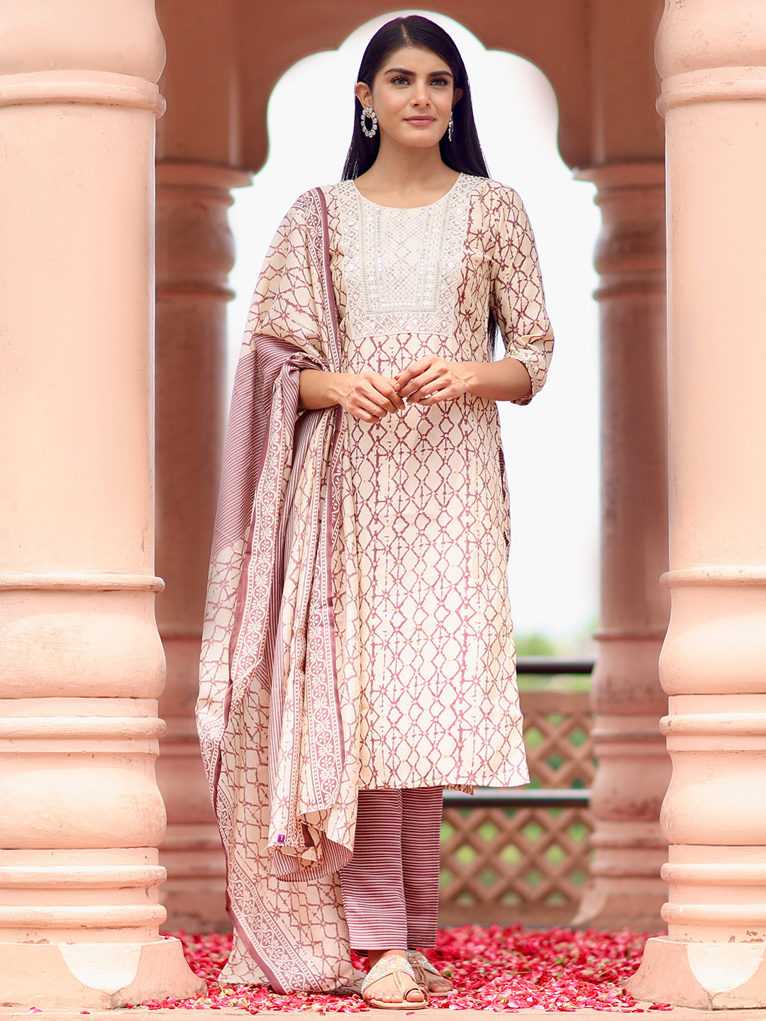 Gerua By Libas Geometric Printed Sequinned Kurta with Trousers & Dupatta