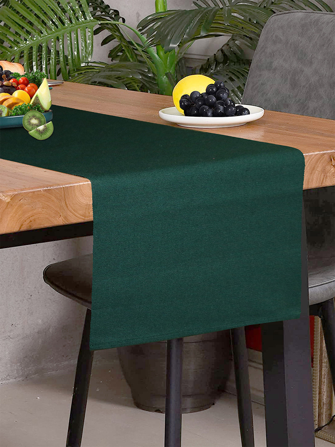 HOME COLORS.IN Green Cotton Soild 2-4 Seater Table Runner