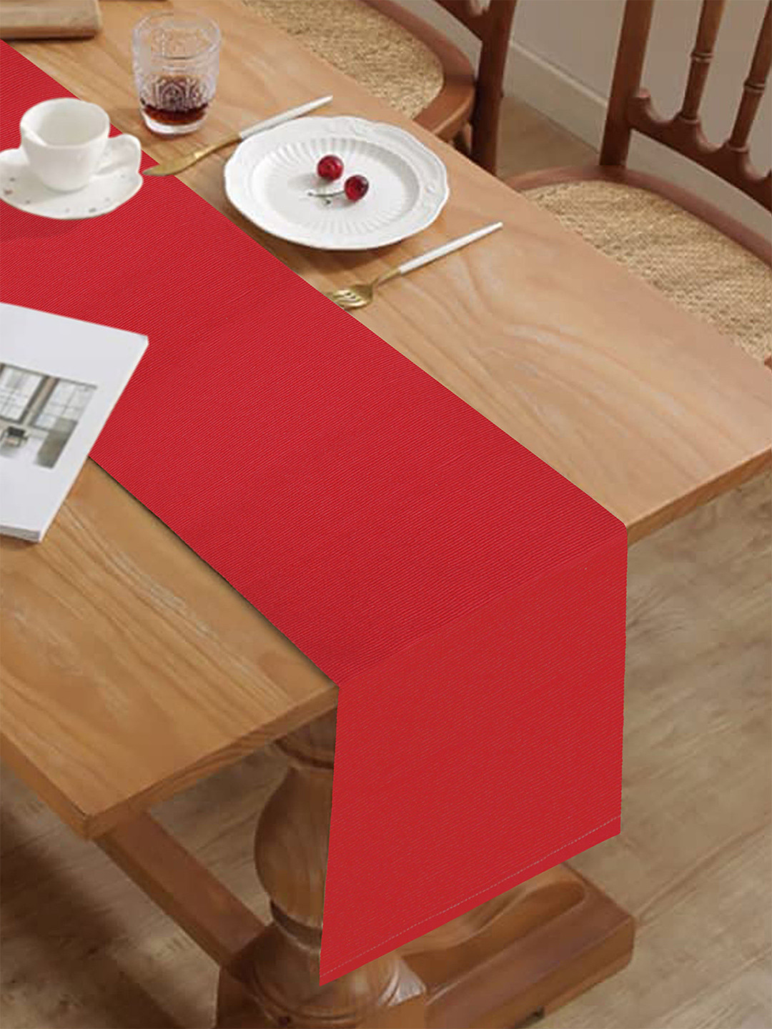 HOME COLORS.IN Red Cotton Soild 6 Seater Table Runner