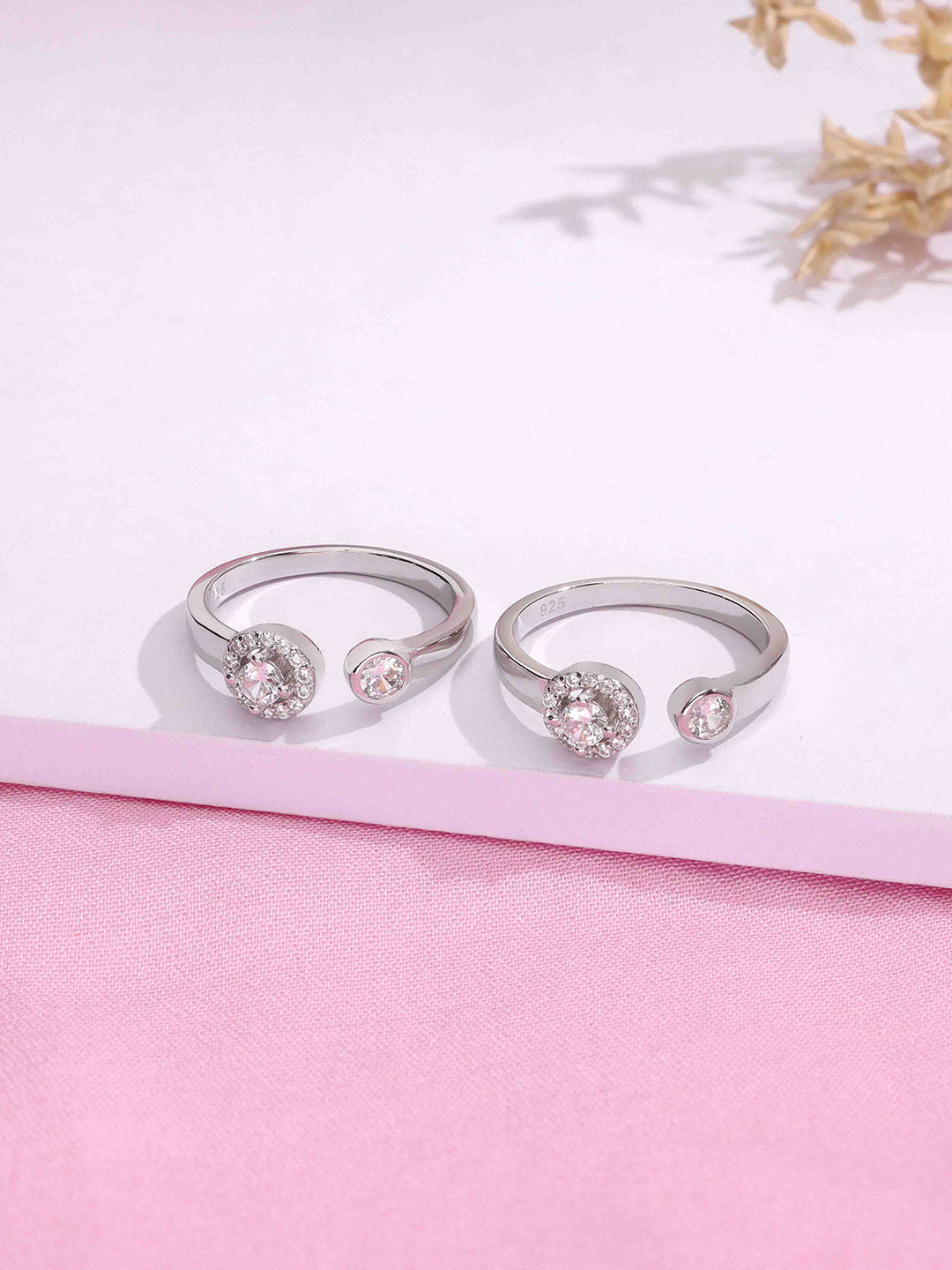 KAI JEWEL Sterling Silver Rhodium-Plated Zircon Toe Rings