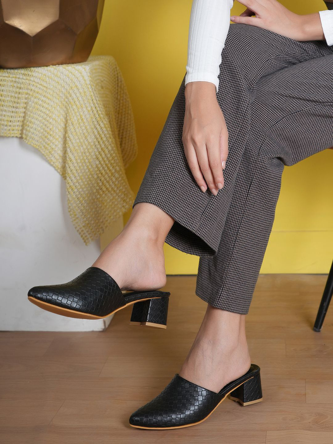 Bella Rosa Woven Design Block Heel Mules